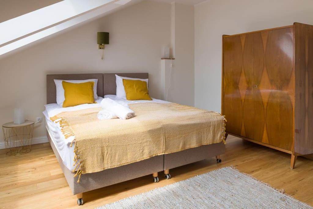 Charming Apartment In Perfect Location Krakow Exterior photo
